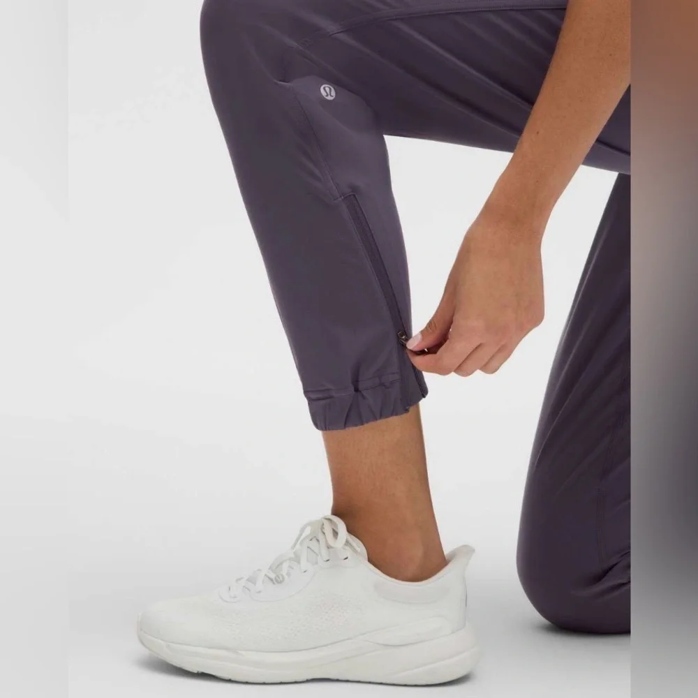 Lululemon Adapted State High-Rise Jogger *Full Length Nightfall Size 6